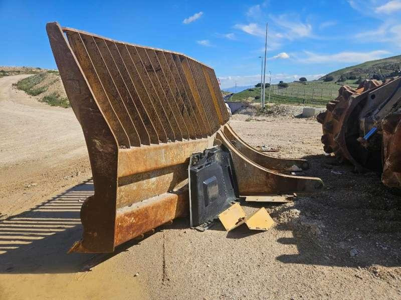 Caterpillar 836H lizing Caterpillar 836H: slika 7 Caterpillar 836H lizing Caterpillar 836H: slika 7