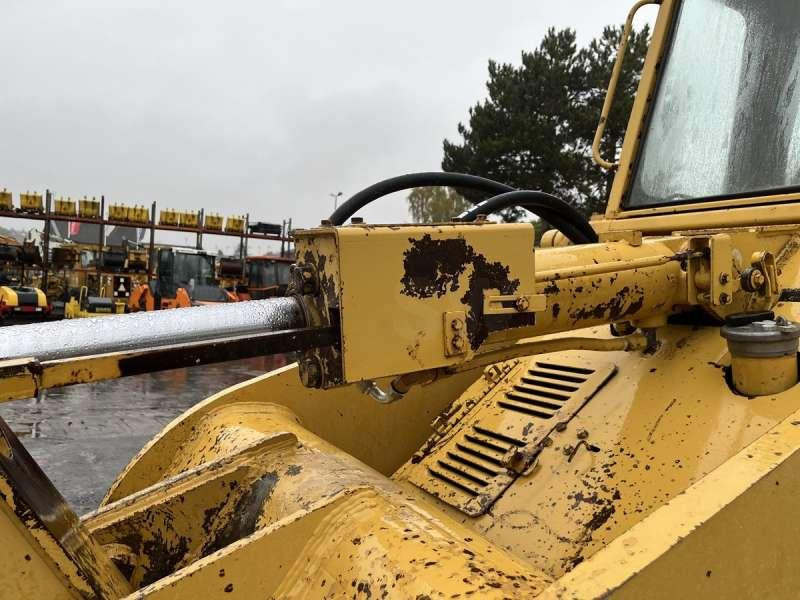 Nakladalec goseničar Caterpillar 953: slika 17