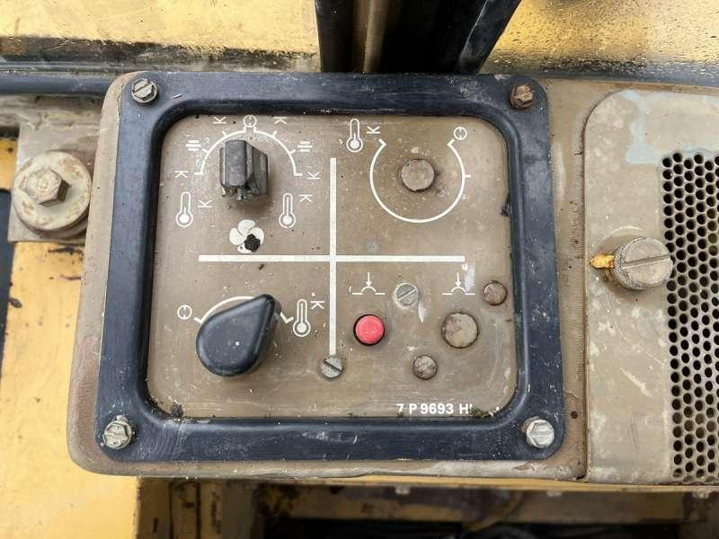 Nakladalec goseničar Caterpillar 953: slika 49