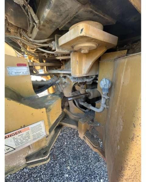 Kolesni nakladalec Caterpillar 962G: slika 17