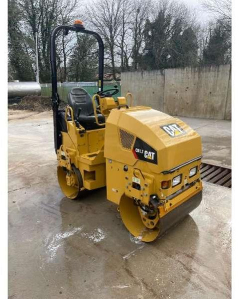 Caterpillar CB1.7 - Cestni valjar: slika 2 Caterpillar CB1.7 - Cestni valjar: slika 2