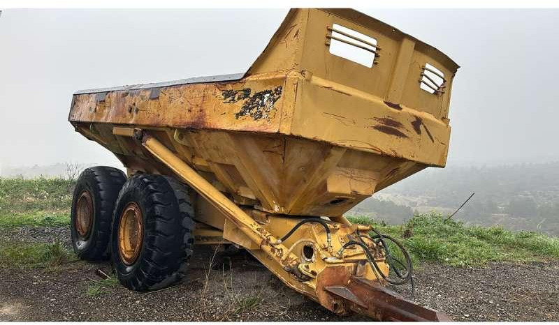 Caterpillar D250B - Demper: slika 1 Caterpillar D250B - Demper: slika 1