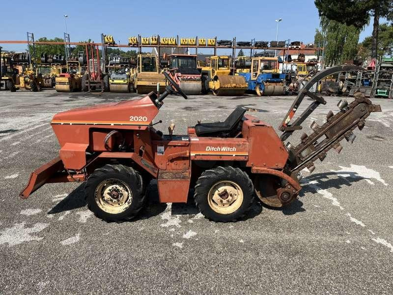 DITCH WITCH 2020K - Rovokopač: slika 4 DITCH WITCH 2020K - Rovokopač: slika 4