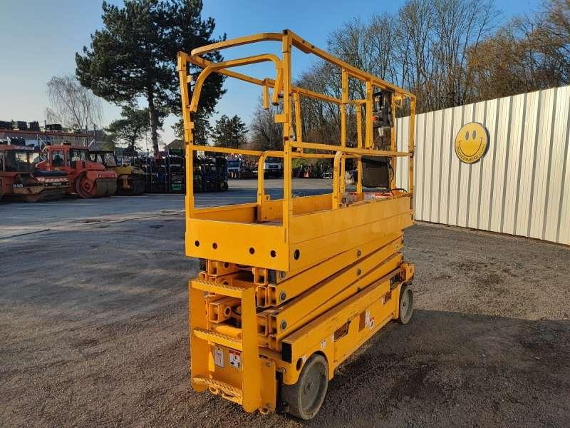 Haulotte CISEAUX COMPACT 10N - Vertikalni dvižni teleskop: slika 3 Haulotte CISEAUX COMPACT 10N - Vertikalni dvižni teleskop: slika 3