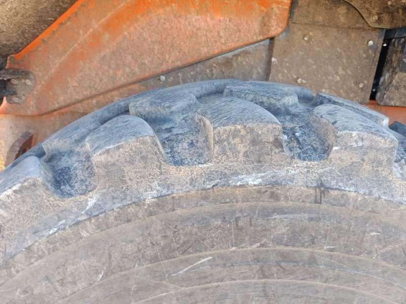 Kolesni nakladalec Hitachi ZW220-7: slika 11 Kolesni nakladalec Hitachi ZW220-7: slika 11