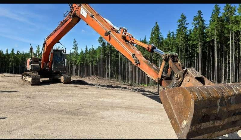 Hitachi ZX210LC-3 - Bager za prekladanje primarnih/ Sekundarnih surovin: slika 4 Hitachi ZX210LC-3 - Bager za prekladanje primarnih/ Sekundarnih surovin: slika 4