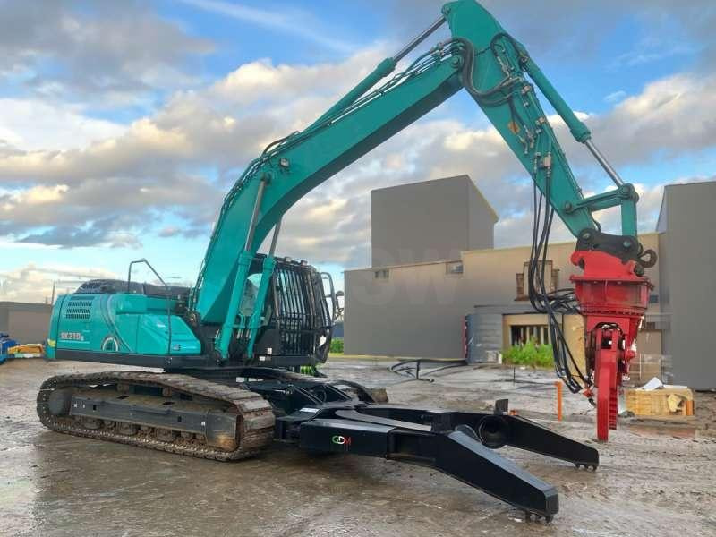 Kobelco SK210LC-10E - Bager za prekladanje primarnih/ Sekundarnih surovin: slika 1 Kobelco SK210LC-10E - Bager za prekladanje primarnih/ Sekundarnih surovin: slika 1