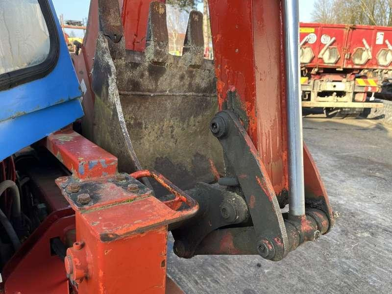 Bager nakladalec Kubota R520: slika 28