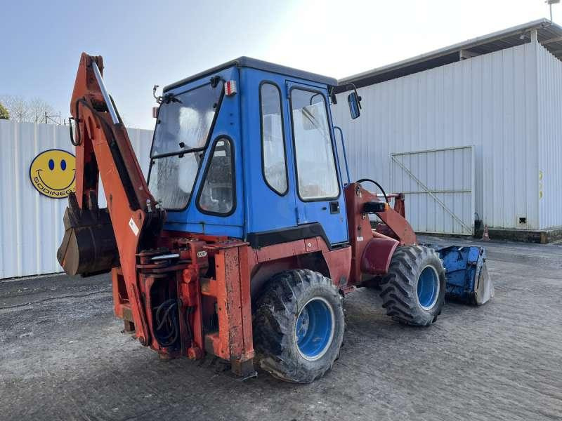 Bager nakladalec Kubota R520: slika 6
