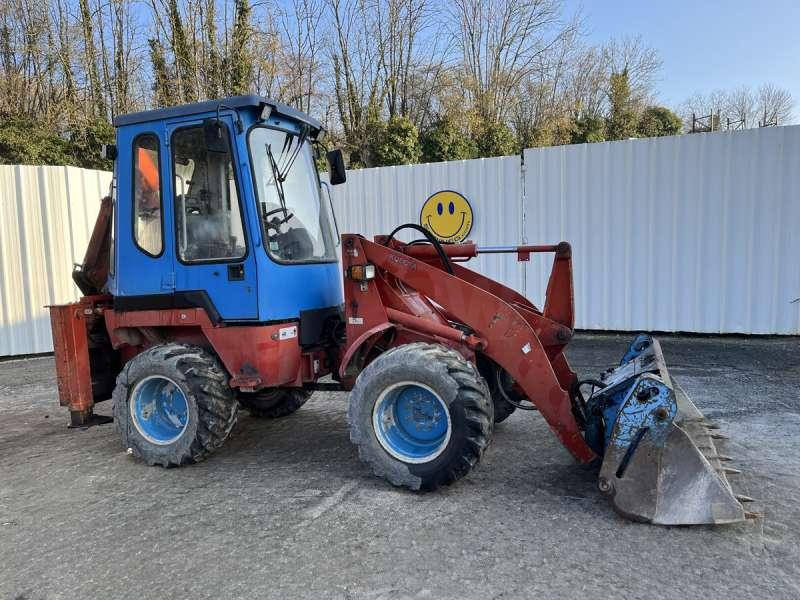 Kubota R520 - Bager nakladalec: slika 1 Kubota R520 - Bager nakladalec: slika 1