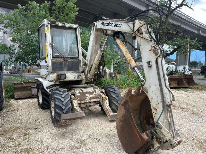 Mecalac 8CXI - Bager na kolesih: slika 1 Mecalac 8CXI - Bager na kolesih: slika 1