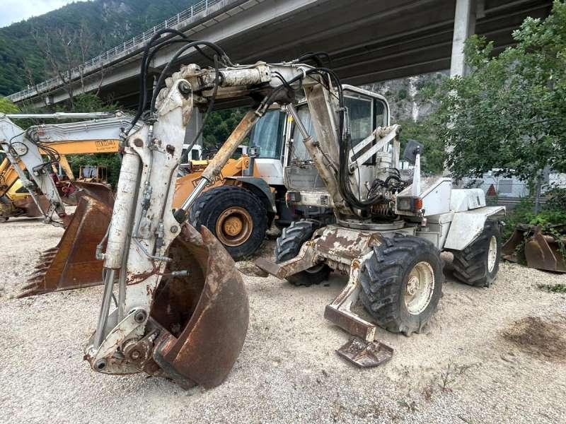 Mecalac 8CXI - Bager na kolesih: slika 2 Mecalac 8CXI - Bager na kolesih: slika 2