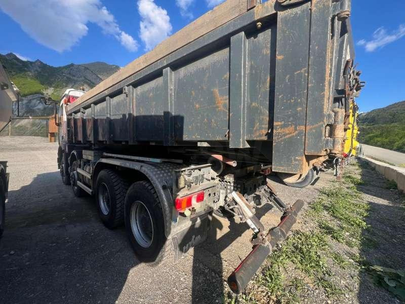 Mercedes AROCS 3253 8X4 - Tovornjak prekucnik: slika 4 Mercedes AROCS 3253 8X4 - Tovornjak prekucnik: slika 4