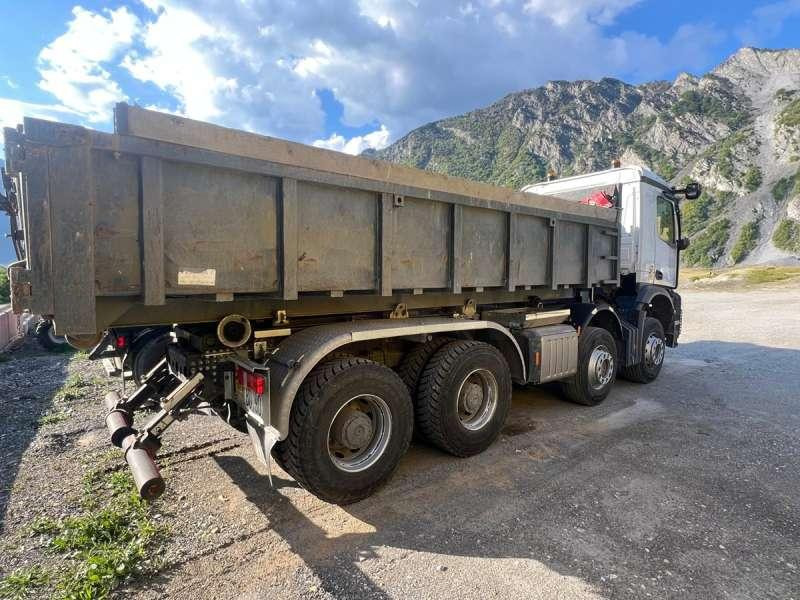 Mercedes AROCS 3253 8X4 - Tovornjak prekucnik: slika 3 Mercedes AROCS 3253 8X4 - Tovornjak prekucnik: slika 3
