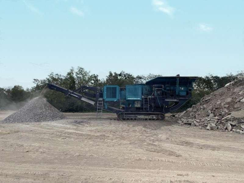Powerscreen PREMIERTRAK 400 A MACHOIRE - Drobilec: slika 2 Powerscreen PREMIERTRAK 400 A MACHOIRE - Drobilec: slika 2