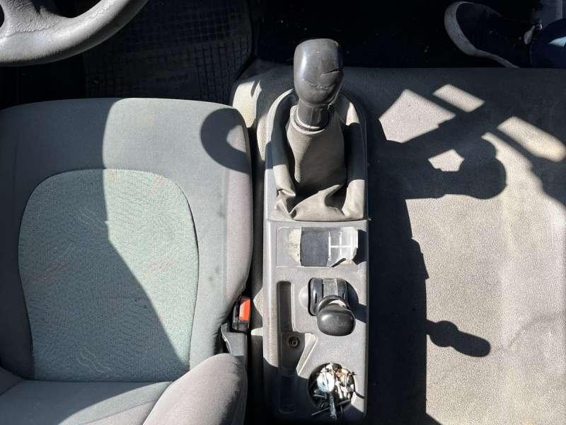 Tovornjak cisterna Renault MIDLUM 180 DCI: slika 45
