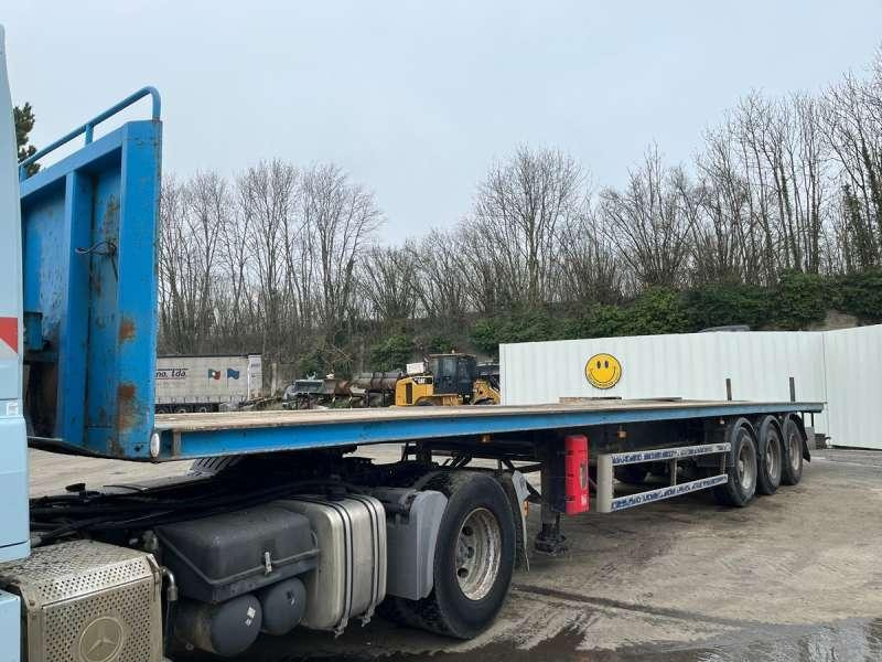 Trax 3 ESSIEUX - Polprikolica s kesonom: slika 2 Trax 3 ESSIEUX - Polprikolica s kesonom: slika 2