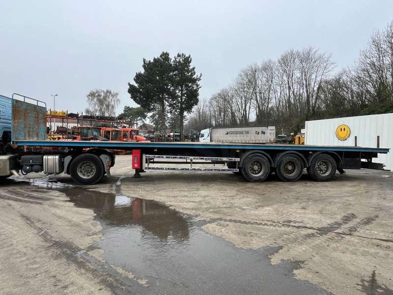 Trax 3 ESSIEUX - Polprikolica s kesonom: slika 4 Trax 3 ESSIEUX - Polprikolica s kesonom: slika 4