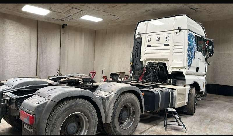 MAN TGX 33.480 - Vlačilec: slika 4 MAN TGX 33.480 - Vlačilec: slika 4