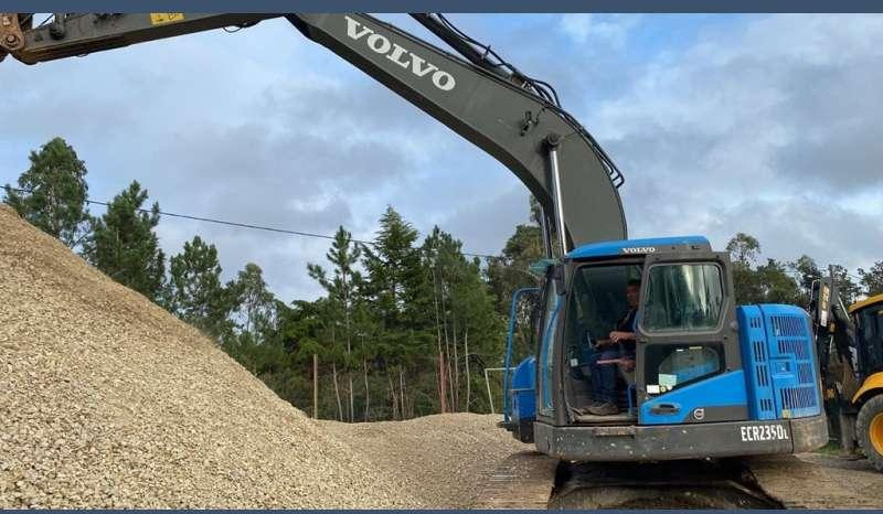 Bager goseničar Volvo ECR235DL: slika 6