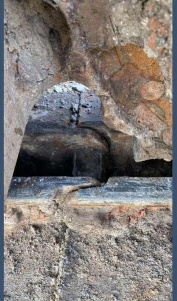 Bager goseničar Volvo ECR235DL: slika 10