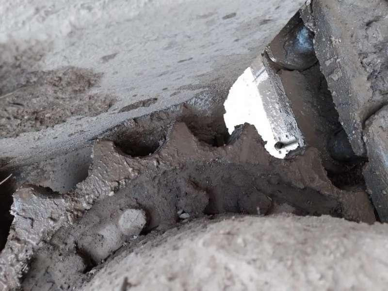 Bager goseničar Volvo ECR235DL: slika 14