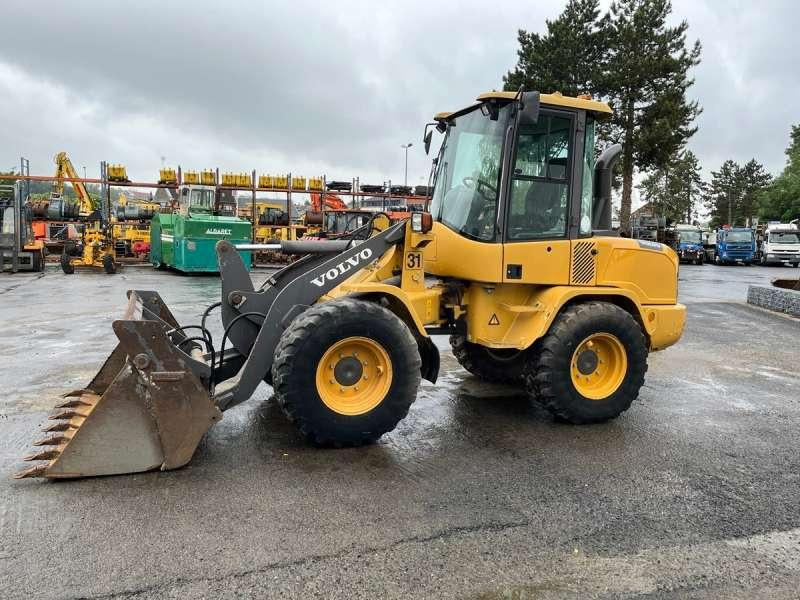 Volvo L30G - Kolesni nakladalec: slika 3 Volvo L30G - Kolesni nakladalec: slika 3
