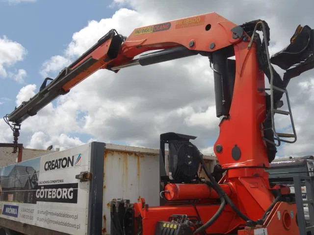 DAF CF 360 6X4 MANUAL GEAR STEELSPRINGS 18,5 TON PALFINKER - Tovornjak s kesonom, Tovornjak z dvigalom: slika 2 DAF CF 360 6X4 MANUAL GEAR STEELSPRINGS 18,5 TON PALFINKER - Tovornjak s kesonom, Tovornjak z dvigalom: slika 2