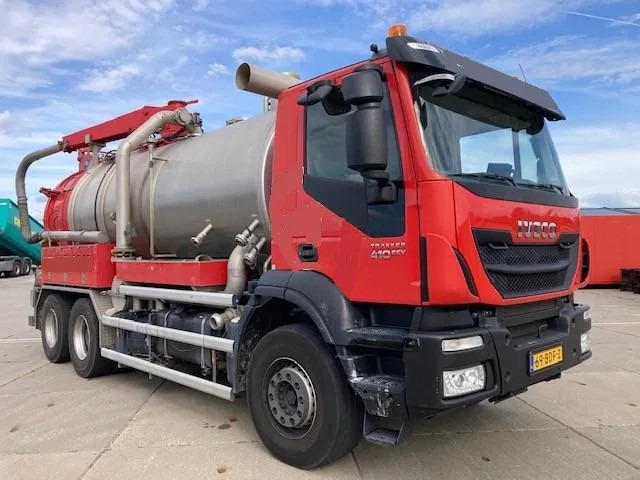 Iveco Eurotrakker 410 6X4 COMBI ZUIG PERS RVS TANK - Vakuumski tovornjak: slika 2 Iveco Eurotrakker 410 6X4 COMBI ZUIG PERS RVS TANK - Vakuumski tovornjak: slika 2