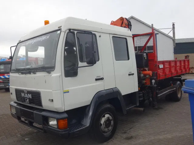 MAN 12.224 DC,8,5 TON ATLAS KRAAN,KIPPER,MANUAL POMP - Tovornjak prekucnik, Tovornjak z dvigalom: slika 5 MAN 12.224 DC,8,5 TON ATLAS KRAAN,KIPPER,MANUAL POMP - Tovornjak prekucnik, Tovornjak z dvigalom: slika 5