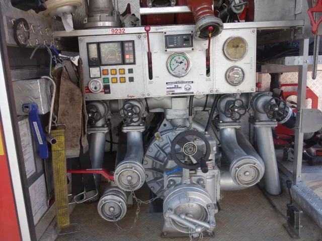 MAN 15 224-with winch 2500liter tank manual gearbox ,ziegler pomp - Gasilsko vozilo: slika 4 MAN 15 224-with winch 2500liter tank manual gearbox ,ziegler pomp - Gasilsko vozilo: slika 4
