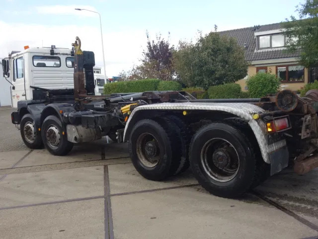 MAN 35-364 8X4 - Kotalni prekucni tovornjak: slika 2 MAN 35-364 8X4 - Kotalni prekucni tovornjak: slika 2