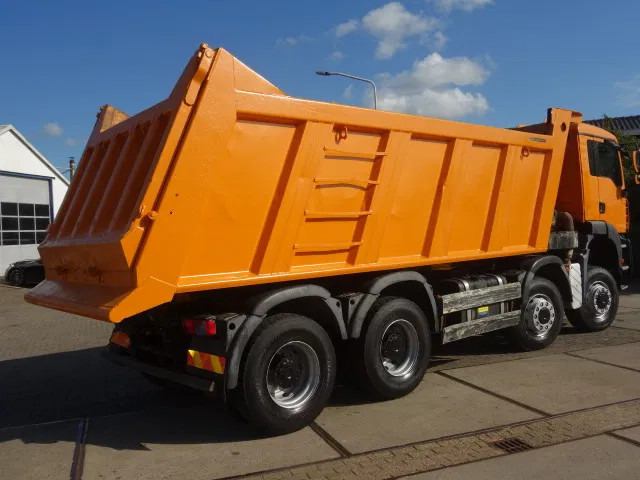 MAN TGA 41-440 8X6 MANUAL GEARBOX 22M3 MEILLER TIPPER - Tovornjak prekucnik: slika 2 MAN TGA 41-440 8X6 MANUAL GEARBOX 22M3 MEILLER TIPPER - Tovornjak prekucnik: slika 2