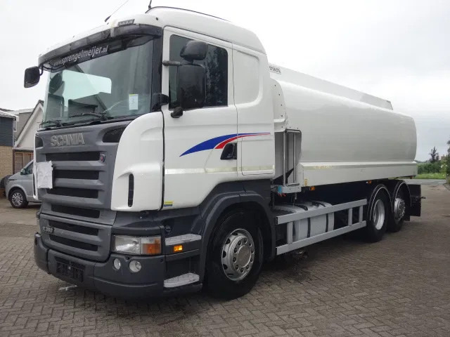 Scania R380 6X2 19200 LITER TANK,MANUAL GEARBOX - Tovornjak cisterna: slika 2 Scania R380 6X2 19200 LITER TANK,MANUAL GEARBOX - Tovornjak cisterna: slika 2