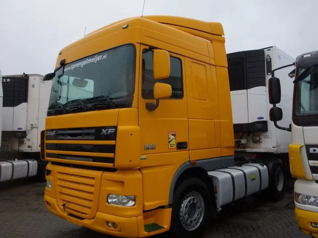 DAF XF 105.460 2 diesel tanken - Vlačilec: slika 3 DAF XF 105.460 2 diesel tanken - Vlačilec: slika 3