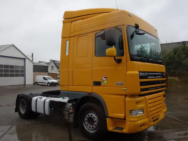DAF XF 105.460 2 diesel tanken - Vlačilec: slika 1 DAF XF 105.460 2 diesel tanken - Vlačilec: slika 1