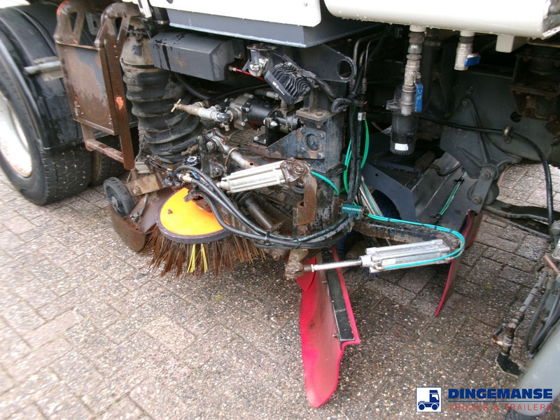DAF LF 55.220 4x2 Scarab sweeper - Vozilo za pometanje: slika 5 DAF LF 55.220 4x2 Scarab sweeper - Vozilo za pometanje: slika 5