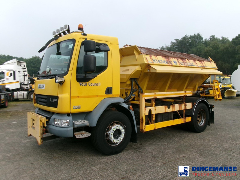DAF LF 55.250 4X2 RHD gritter - Vozilo za zimsko službo: slika 1 DAF LF 55.250 4X2 RHD gritter - Vozilo za zimsko službo: slika 1