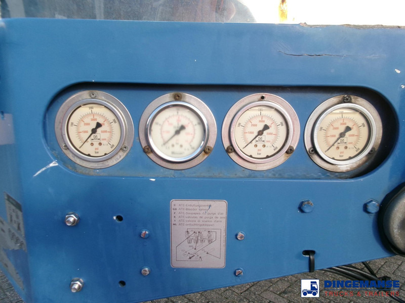 Nizko noseča polprikolica Goldhofer 3-axle lowbed trailer STZ-V 3-33/80A 56 t / ext. 13.6 m: slika 16
