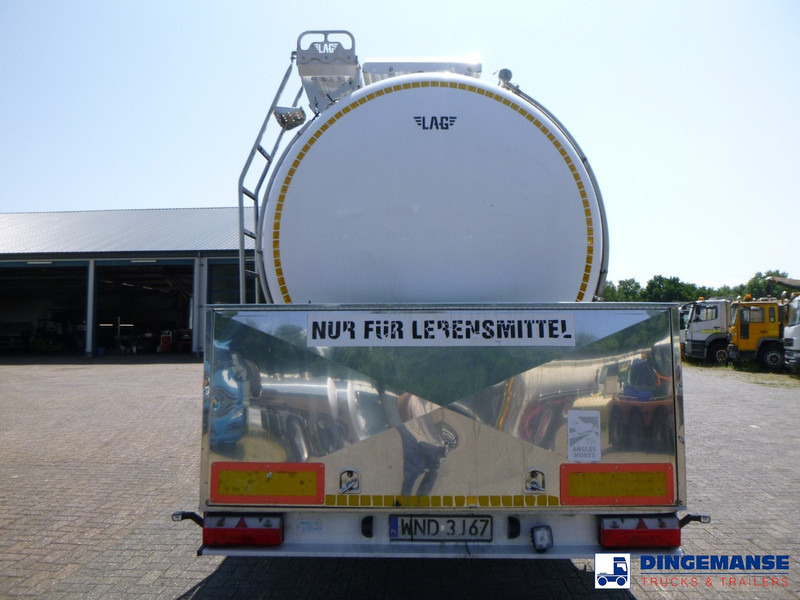 LAG Food tank inox 32 m3 / 3 comp + pump - Polprikolica cisterna: slika 5 LAG Food tank inox 32 m3 / 3 comp + pump - Polprikolica cisterna: slika 5