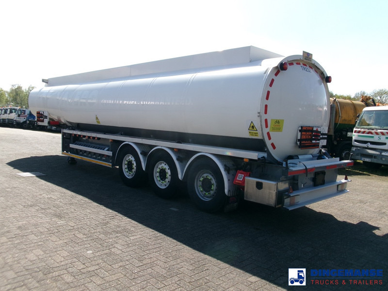 Lakeland Fuel tank alu 42.8 m3 / 6 comp + pump - Polprikolica cisterna: slika 3 Lakeland Fuel tank alu 42.8 m3 / 6 comp + pump - Polprikolica cisterna: slika 3