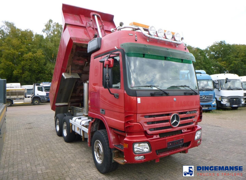 Mercedes-Benz Actros 3350 6x4 tipper - Tovornjak prekucnik: slika 2 Mercedes-Benz Actros 3350 6x4 tipper - Tovornjak prekucnik: slika 2