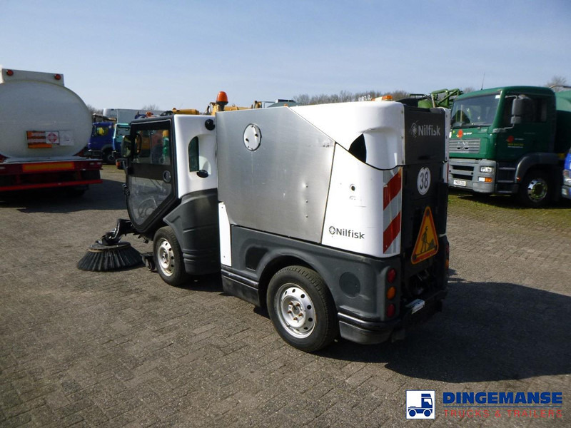 Nilfisk City Ranger CR3500 sweeper - Vozilo za pometanje: slika 3 Nilfisk City Ranger CR3500 sweeper - Vozilo za pometanje: slika 3
