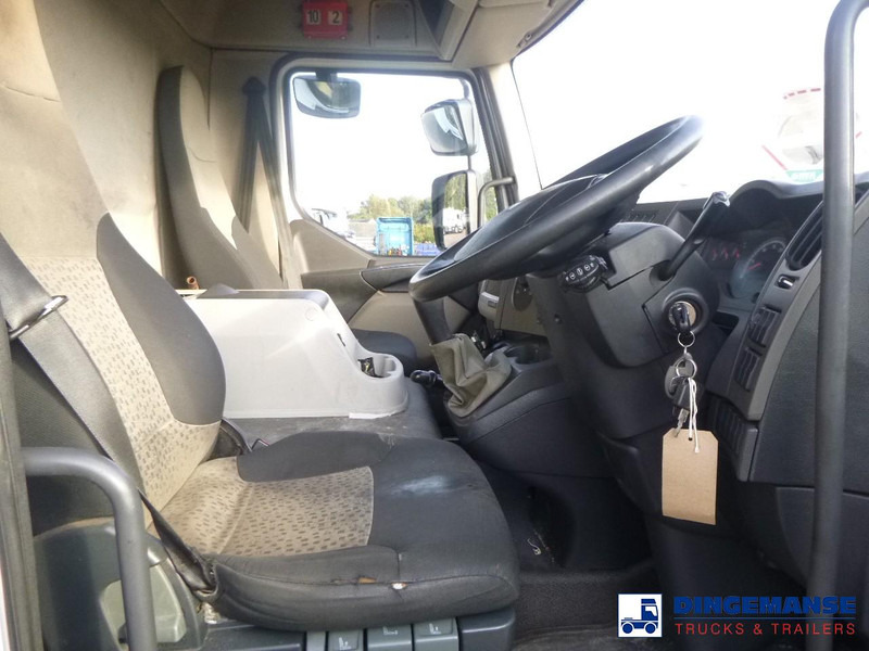 Tovornjak hladilnik Renault Midlum 190 dxi 4x2 RHD frigo box 20 m3: slika 16