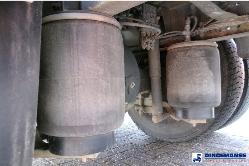Renault Premium 300 4x2 fuel tank 14.2 m3 / 4 comp - Tovornjak cisterna: slika 5 Renault Premium 300 4x2 fuel tank 14.2 m3 / 4 comp - Tovornjak cisterna: slika 5