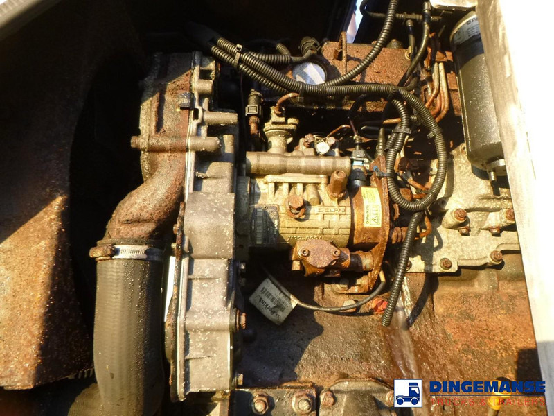 Polprikolica cisterna SPITZER Powder tank alu 37 m3 + engine/compressor: slika 16 Polprikolica cisterna SPITZER Powder tank alu 37 m3 + engine/compressor: slika 16