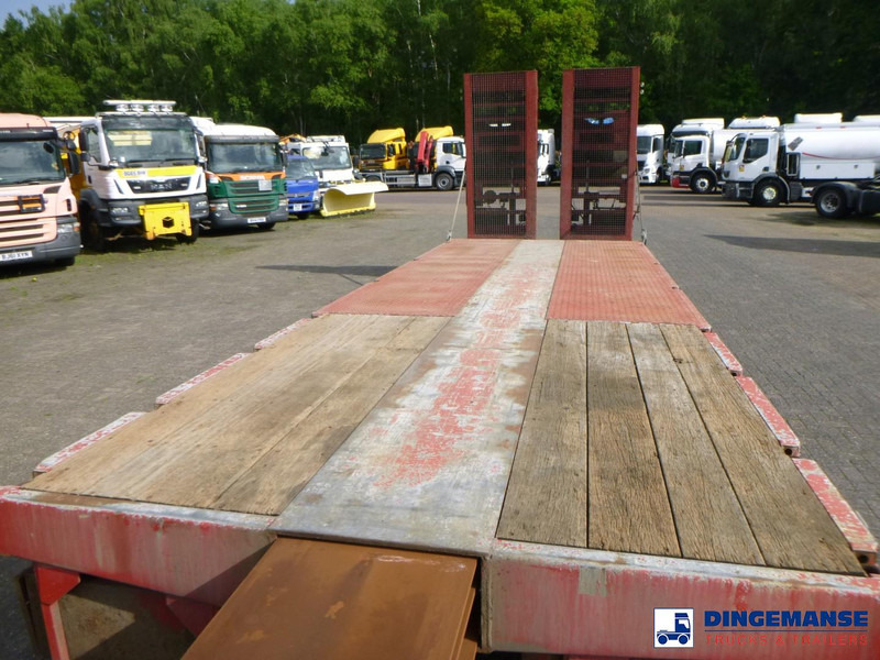 Nizko noseča polprikolica TURBO'S HOET 3-axle semi-lowbed trailer 39 t + ramps: slika 16