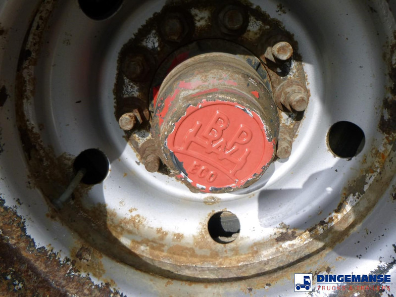 Nizko noseča polprikolica TURBO'S HOET 3-axle semi-lowbed trailer 39 t + ramps: slika 10