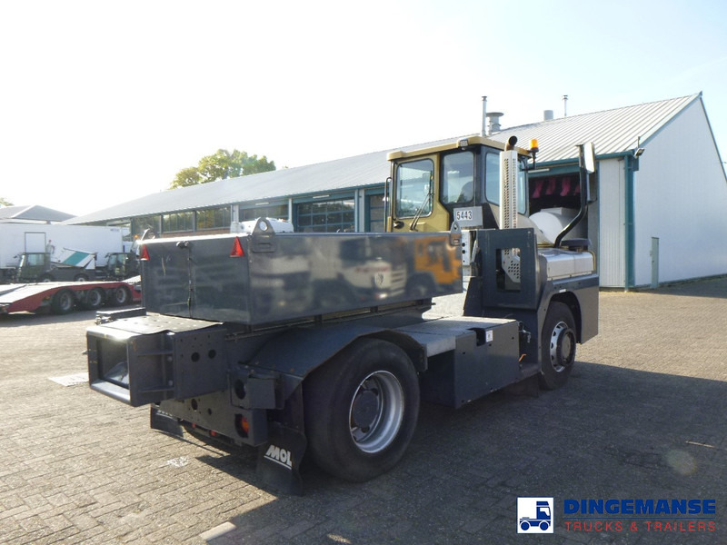 MOL RM 255 4X4 terminal drawbar tractor 150 ton - Vlačilec: slika 4 MOL RM 255 4X4 terminal drawbar tractor 150 ton - Vlačilec: slika 4