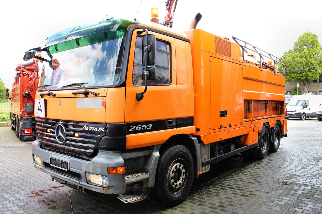 Mercedes-Benz Actros 2653 6x4 V8 Müller 16m³ Saug u.Spül-Kombi - Vakuumski tovornjak: slika 2 Mercedes-Benz Actros 2653 6x4 V8 Müller 16m³ Saug u.Spül-Kombi - Vakuumski tovornjak: slika 2